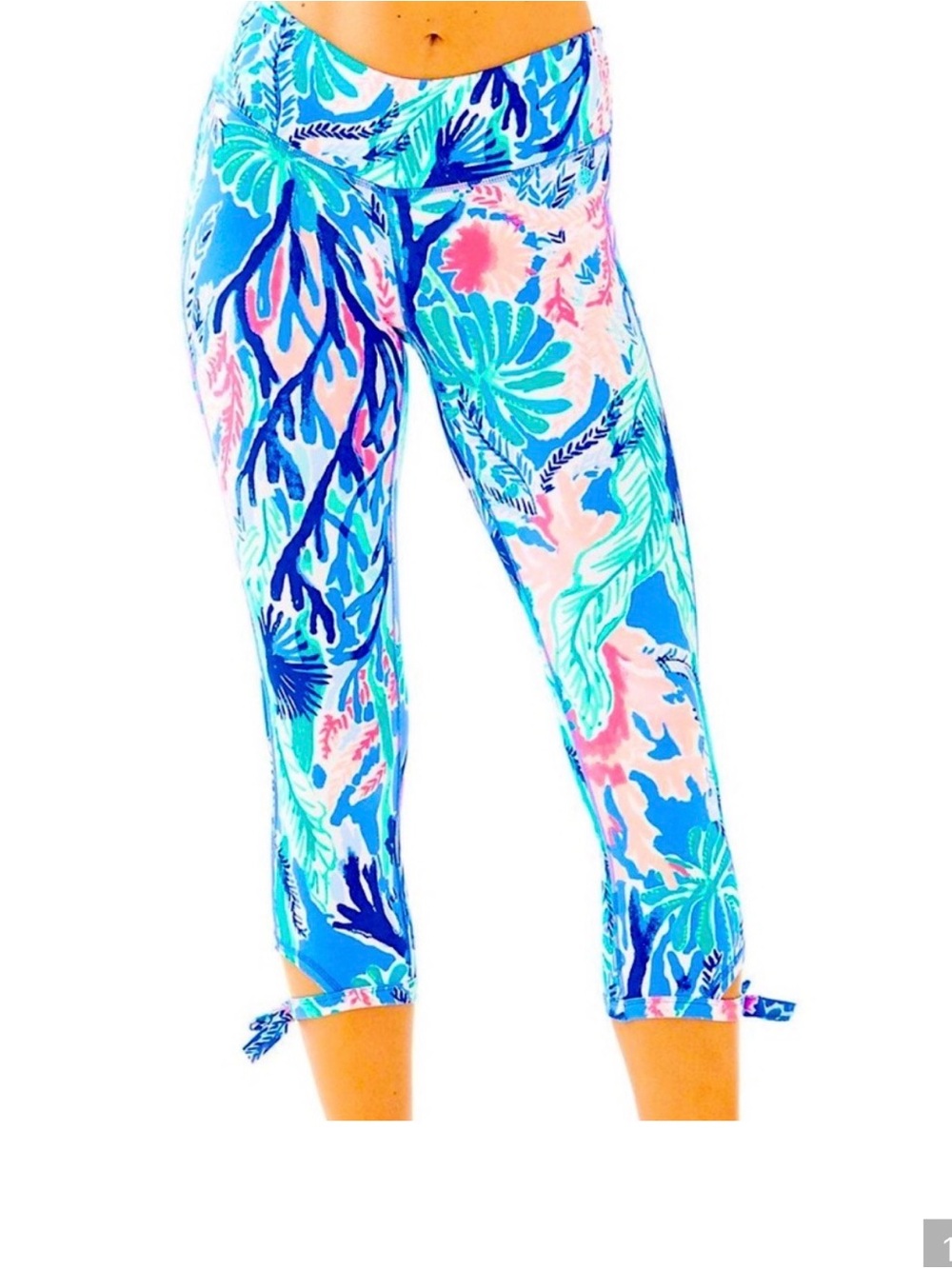 Lilly Pulitzer Luxletic Gemma Weekender Crop Leggings in Multi Jet Stream print.